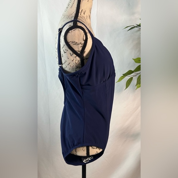 Women's One Piece Swimsuit - Navy 💙💙 - Picture 9 of 13